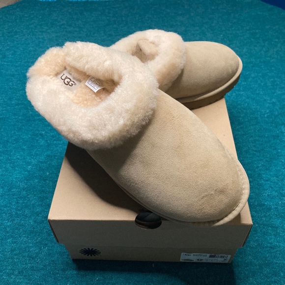 UGG Shoes - UGG Cluggette brand new, size 12
